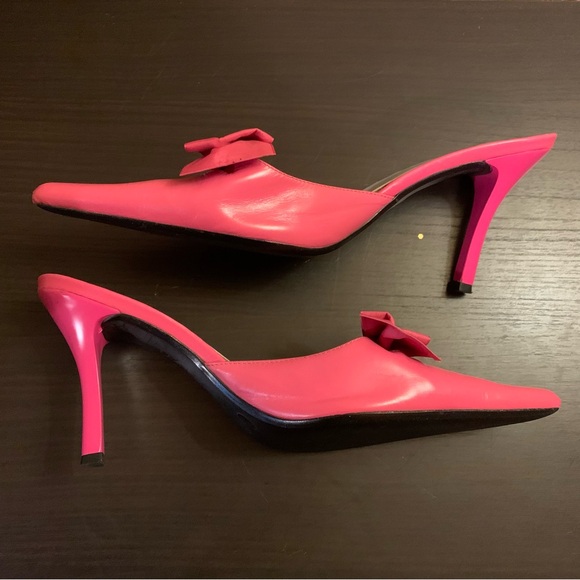 Vintage BCBG pointy toe bow heels - Picture 6 of 9